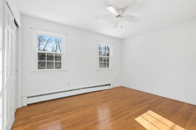 12 Fairway Drive, Amherst, NH 03031