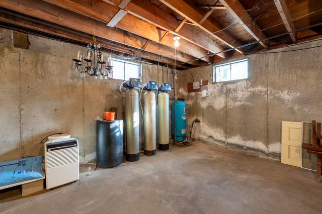 12 Fairway Drive, Amherst, NH 03031