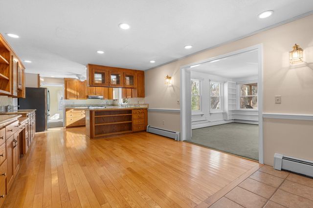 12 Fairway Drive, Amherst, NH 03031