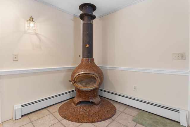 12 Fairway Drive, Amherst, NH 03031