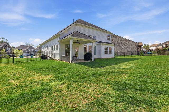 514 Stinson Ct, White House, TN 37188