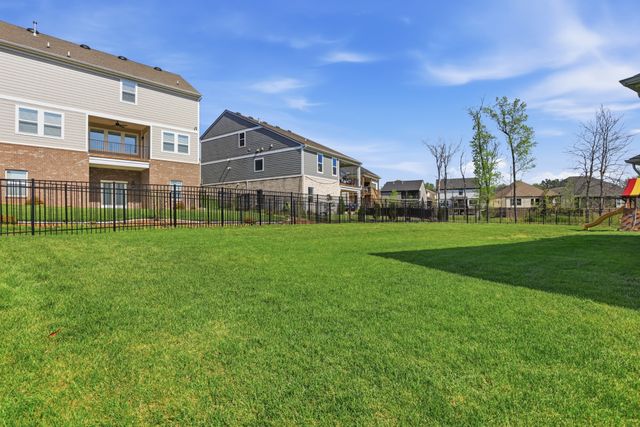 514 Stinson Ct, White House, TN 37188