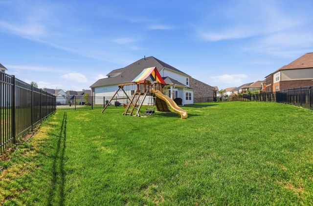 514 Stinson Ct, White House, TN 37188