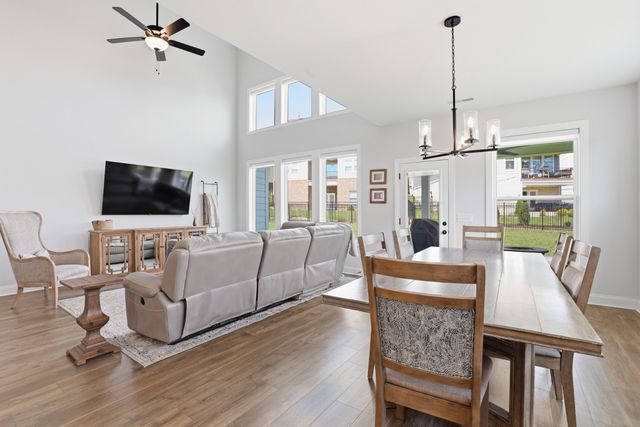 514 Stinson Ct, White House, TN 37188