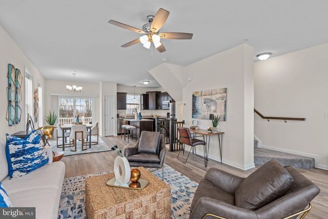 2027 TERRACE VIEW LANE, Mechanicsburg, PA 17055