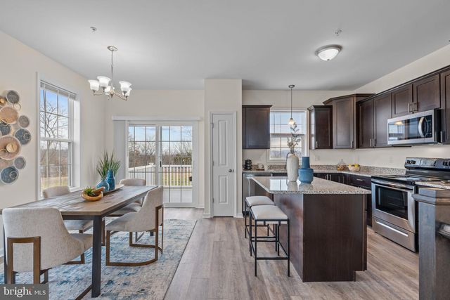 2027 TERRACE VIEW LANE, Mechanicsburg, PA 17055