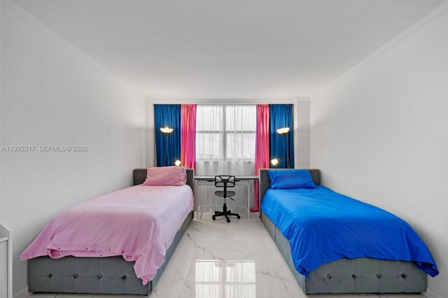 210 174th St 2112, Sunny Isles Beach, FL 33160