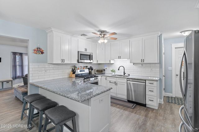 46 Spruce Street, Beachwood, NJ 08722