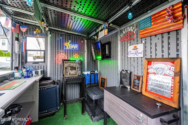 46 Spruce Street, Beachwood, NJ 08722