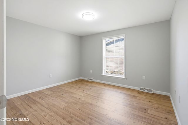 99 Oak Ridge Lane, Manahawkin, NJ 08050