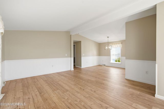 99 Oak Ridge Lane, Manahawkin, NJ 08050