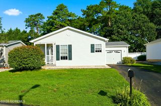 99 Oak Ridge Lane, Manahawkin, NJ 08050