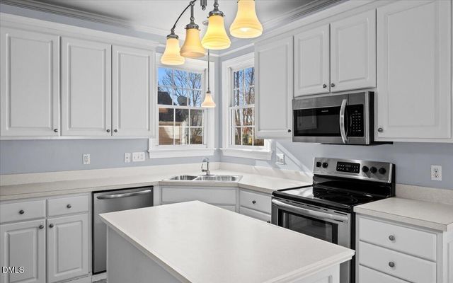 1516 Covered Wagon Road, Mcleansville, NC 27301