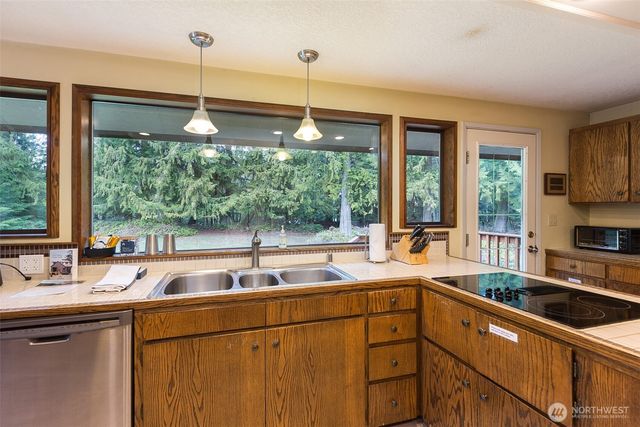 3547 Deer Park Road, Port Angeles, WA 98362