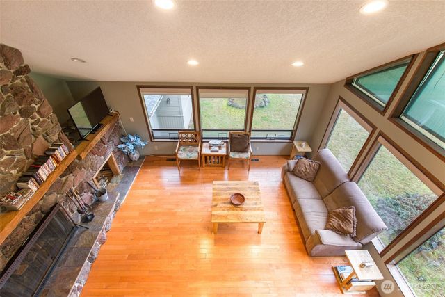 3547 Deer Park Road, Port Angeles, WA 98362