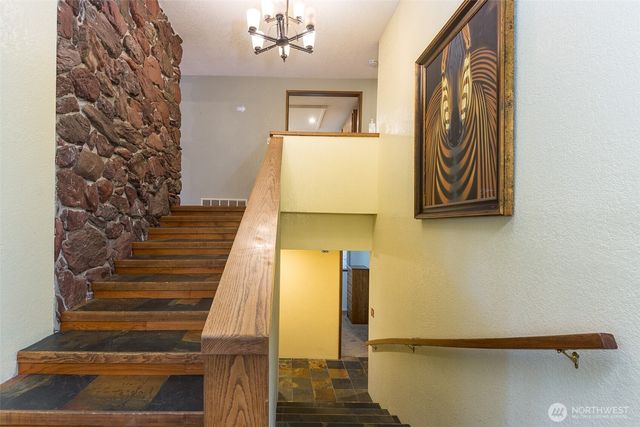 3547 Deer Park Road, Port Angeles, WA 98362