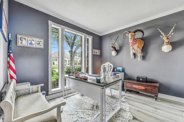 2403 N Lake Front Drive, League City, TX 77573