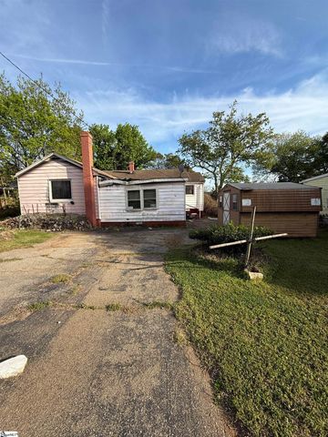 25 Earnhardt Street, Greenville, SC 29609