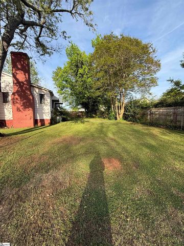 25 Earnhardt Street, Greenville, SC 29609