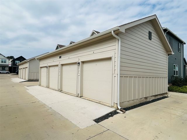 760 W Bedford Euless Road 200, Hurst, TX 76053