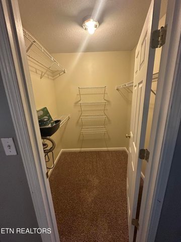 1847 Andy Lane, Maryville, TN 37803