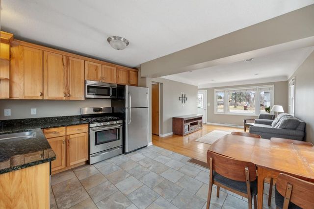 1217 Lincoln Avenue, Saint Paul Park, MN 55071