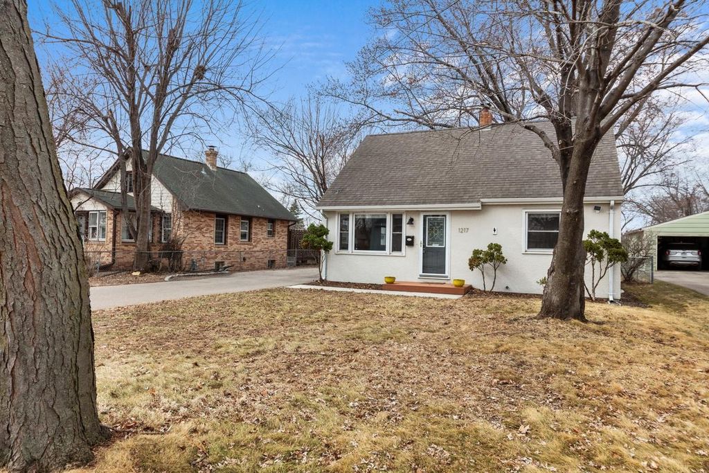 1217 Lincoln Avenue, Saint Paul Park, MN 55071