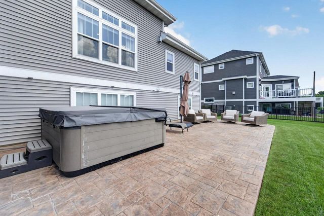 1210 Water Wheel Drive, Waunakee, WI 53597