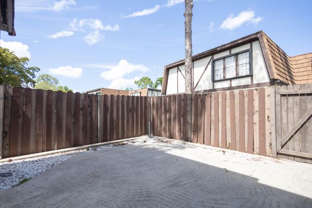 110 Weybridge Circle A, Royal Palm Beach, FL 33411