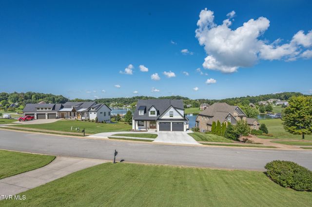 225 Forest Lane N, Blountville, TN 37617