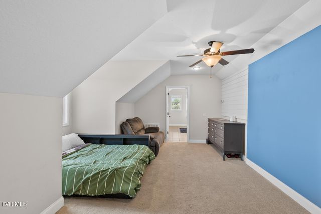 225 Forest Lane N, Blountville, TN 37617