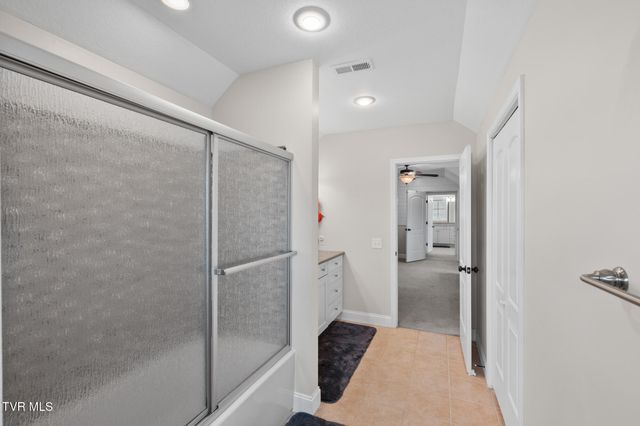 225 Forest Lane N, Blountville, TN 37617