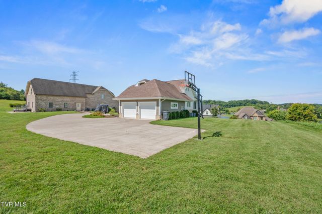 225 Forest Lane N, Blountville, TN 37617