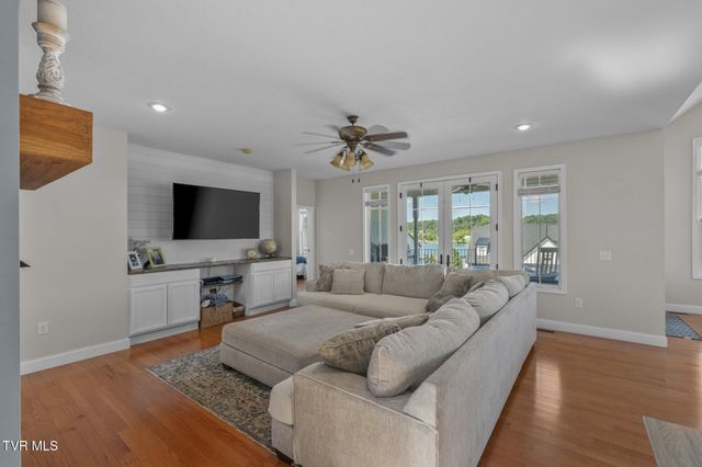 225 Forest Lane N, Blountville, TN 37617