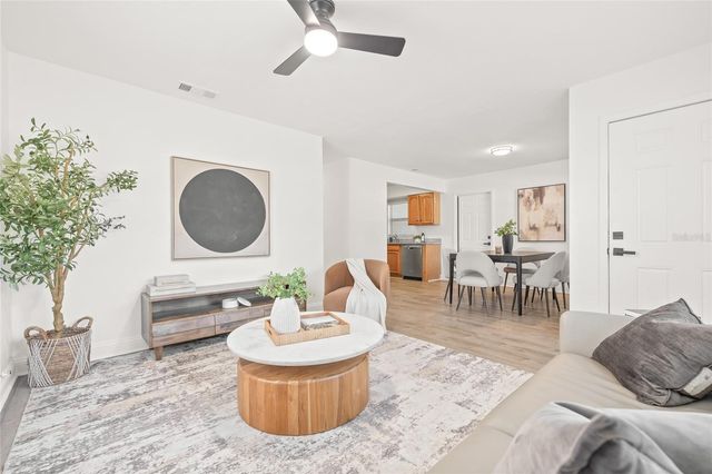 1908 W CHESTNUT STREET, Tampa, FL 33607