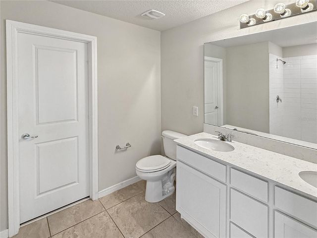 5012 BLUE HAMMOCK COURT, Kissimmee, FL 34746