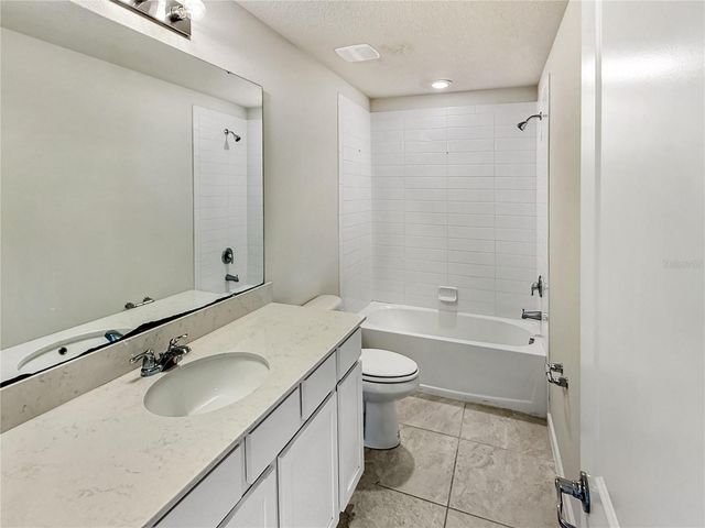 5012 BLUE HAMMOCK COURT, Kissimmee, FL 34746
