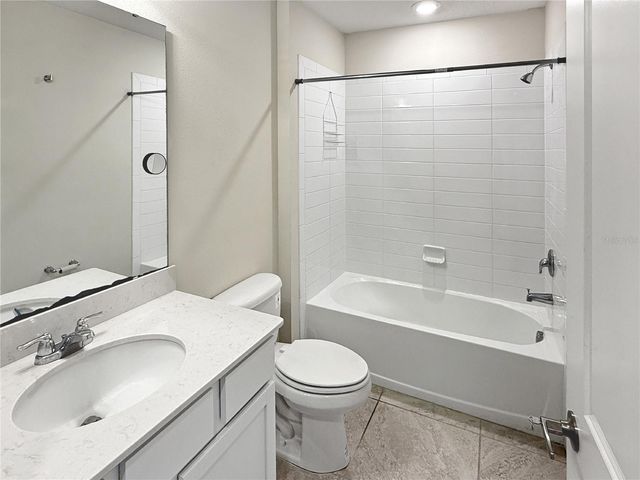 5012 BLUE HAMMOCK COURT, Kissimmee, FL 34746