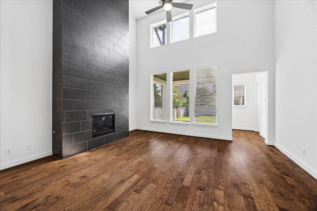 6 Clearview Terrace Place, Tomball, TX 77375