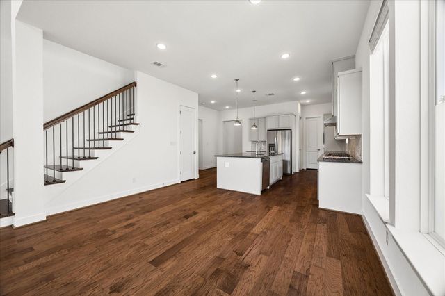 6 Clearview Terrace Place, Tomball, TX 77375