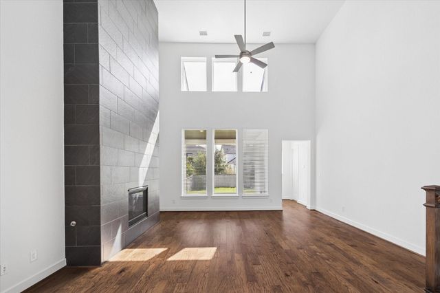 6 Clearview Terrace Place, Tomball, TX 77375