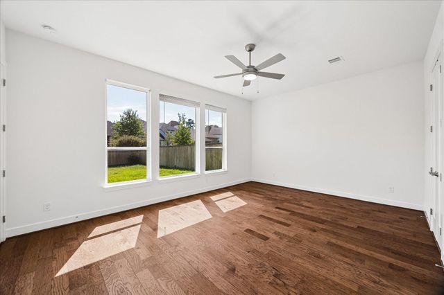 6 Clearview Terrace Place, Tomball, TX 77375