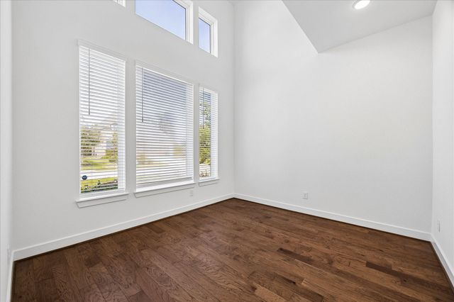 6 Clearview Terrace Place, Tomball, TX 77375