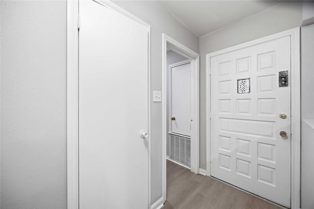 11006 Thackery Lane, Houston, TX 77016