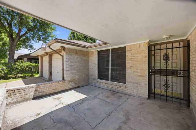 11006 Thackery Lane, Houston, TX 77016