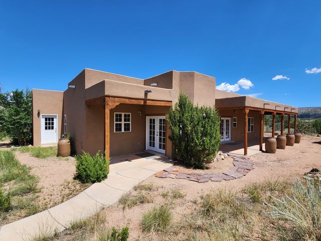 29 CAMINO DE LOS DESMONTES, Placitas, NM 87043