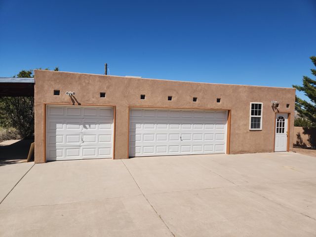 29 CAMINO DE LOS DESMONTES, Placitas, NM 87043
