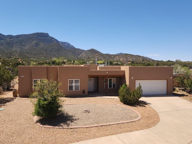 29 CAMINO DE LOS DESMONTES, Placitas, NM 87043