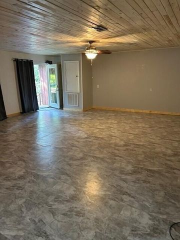 136 Holton Harris Rd, Anacoco, LA 71403