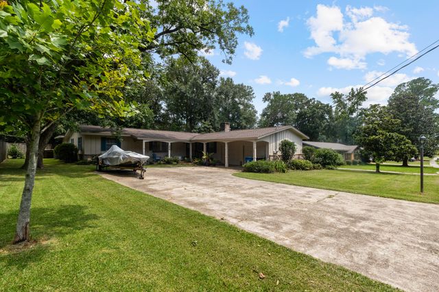408 S 34th Ave., Hattiesburg, MS 39402